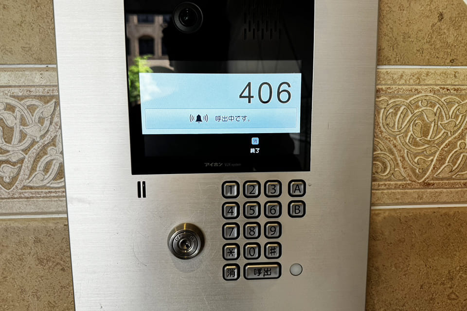 インターフォン