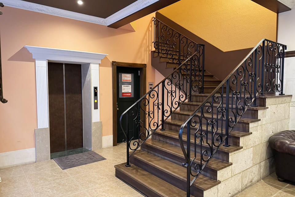 入居ビルエレベーター